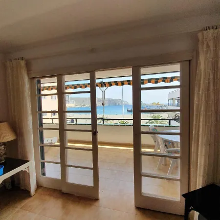 Seafront Fontana Los Cristianos 2 Bed Daire *